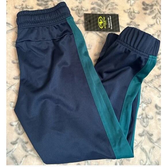 Bundle of 2 Pairs Athletic Works‎ Boy's Joggers Green Tan Sizes 6/7-8 - Picture 2 of 5
